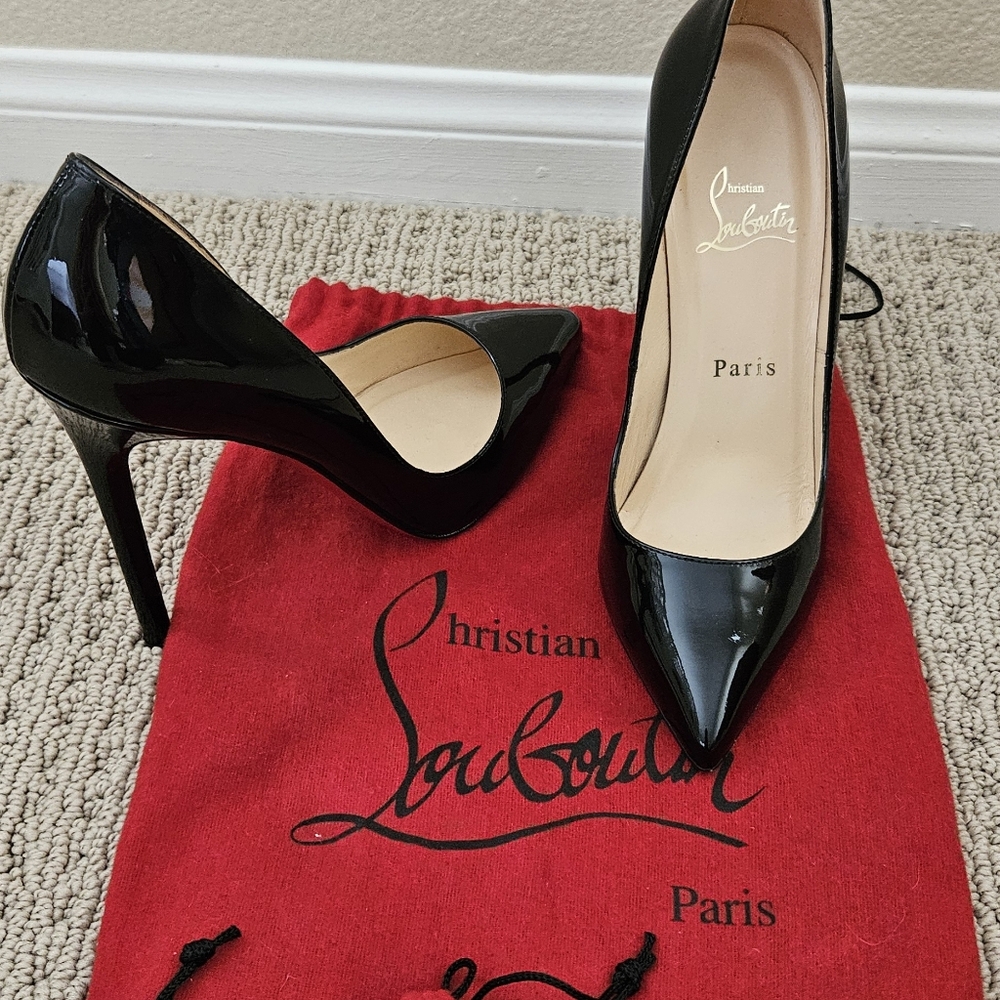 NEW! Christian Louboutin Pigalle black patent leather 36.5 (US 6.5)